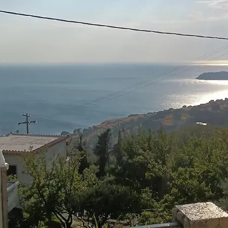 Rita's Breathtaking Sea View Hébergement de vacances