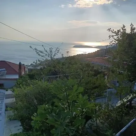 Rita's Breathtaking Sea View Hébergement de vacances